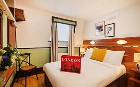 Huttons Hotel, Victoria London